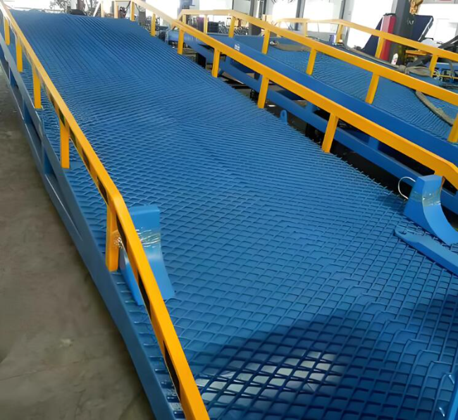 老街街道移动式液压登车桥